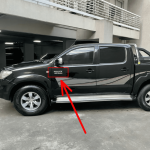 Emblema D-4d Hilux Autoadhesivo Trasero - Imagen 4